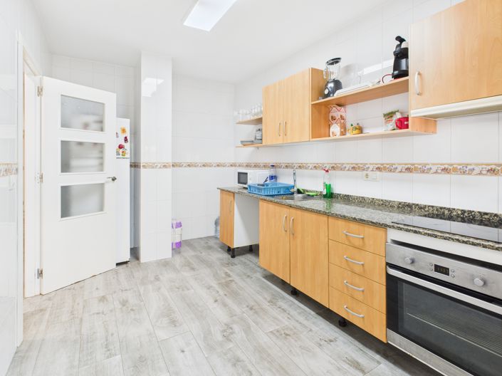 Image No.16-3 Bed Apartment for sale