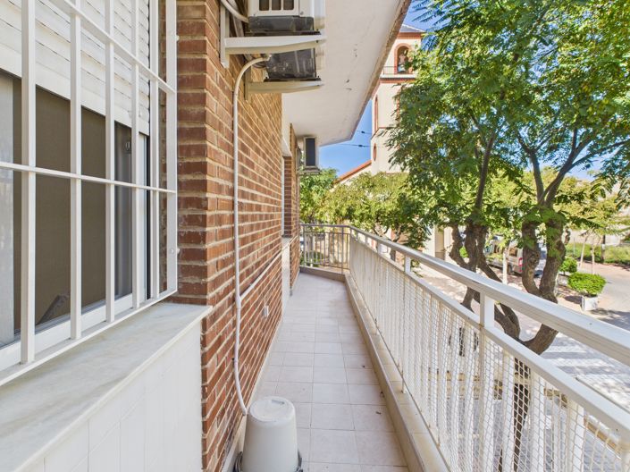 Image No.19-3 Bed Apartment for sale