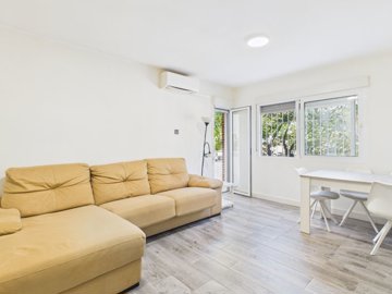 12734refurbishedapartmentonthefirstlineoflosa