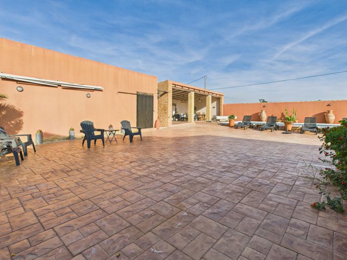 Image No.11-6 Bed Villa for sale