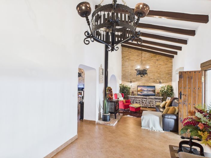 Image No.25-6 Bed Villa for sale