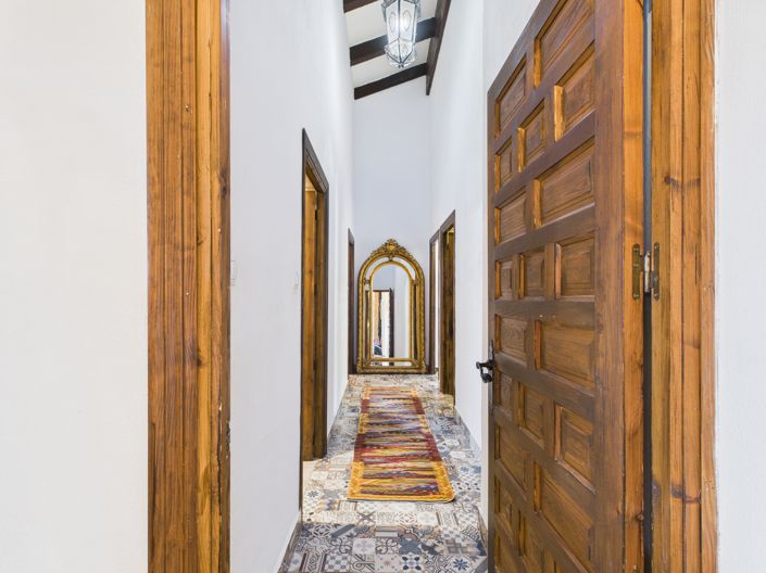 Image No.26-6 Bed Villa for sale