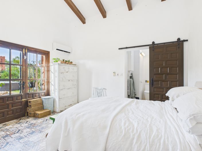 Image No.47-6 Bed Villa for sale