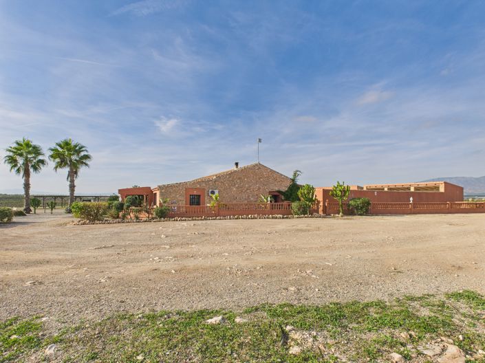 Image No.5-6 Bed Villa for sale