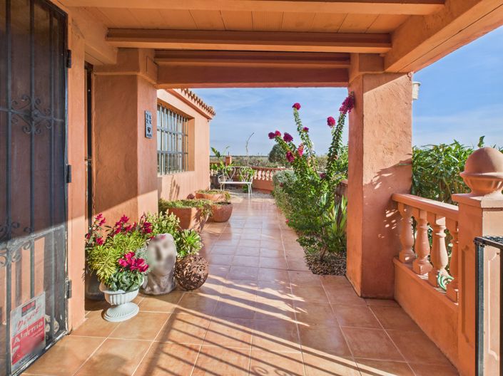 Image No.6-6 Bed Villa for sale