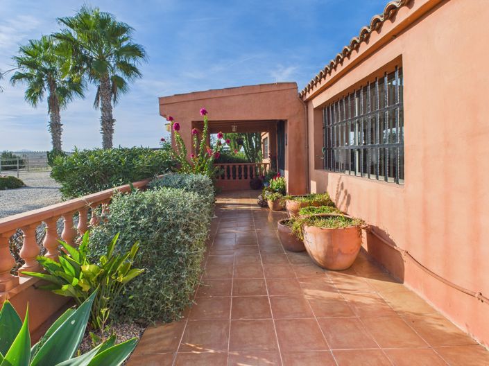 Image No.7-6 Bed Villa for sale