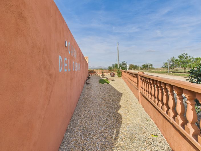 Image No.8-6 Bed Villa for sale