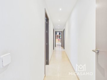 12785spaciousdetachedvillawithlargegarageinlo