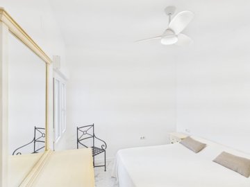 127893bedroomvillainsantiagodelaribera0901261