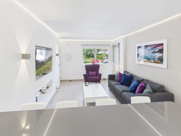 15446brightfirstfloor3bedapartmentwithopenliv