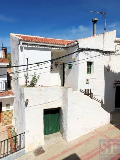 Image No.1-Maison de ville de 2 chambres à vendre à Salares