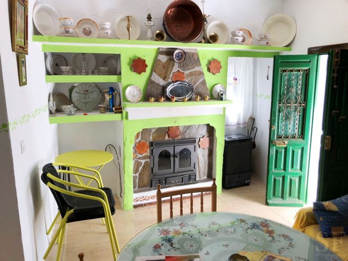 Image No.3-2 Bed Townhouse for sale