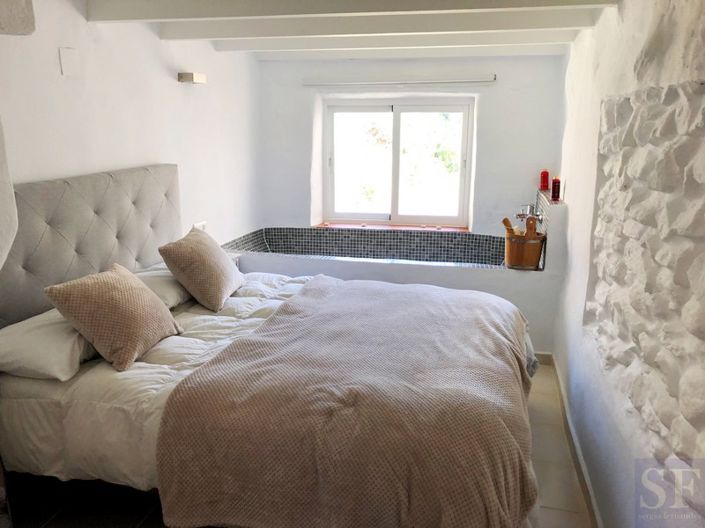 Image No.8-1 Bed Townhouse for sale