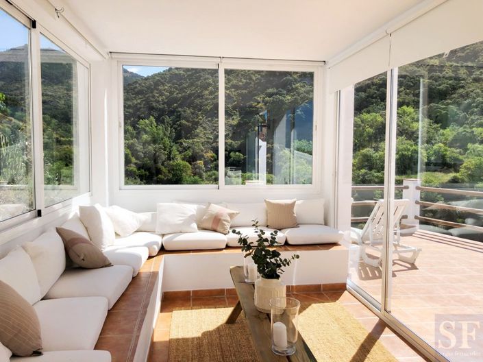 Image No.9-1 Bed Townhouse for sale