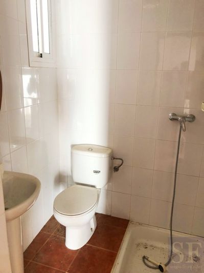 Image No.9-5 Bed Townhouse for sale