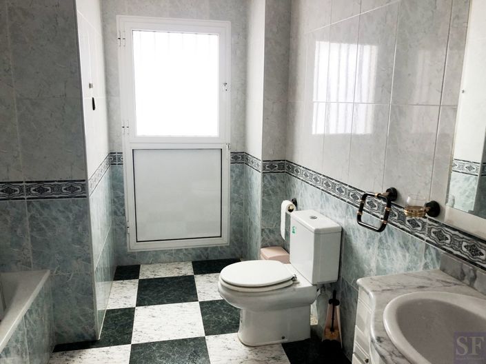 Image No.9-Maison de ville de 4 chambres à vendre à Alcaucín