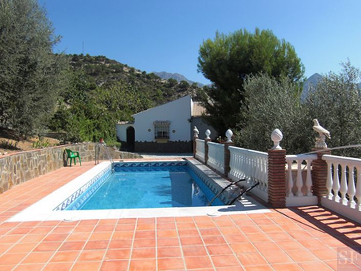 Image No.1-3 Bed Villa for sale