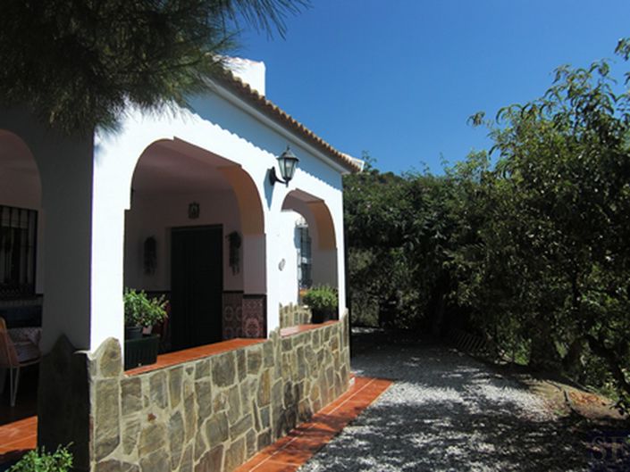 Image No.2-3 Bed Villa for sale