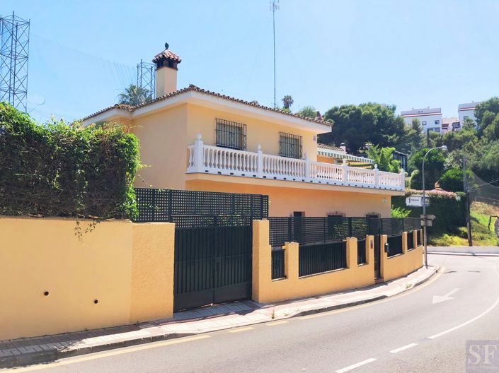 Image No.1-Villa de 3 chambres à vendre à Málaga City