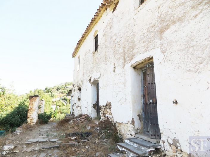 Image No.3-6 Bed Country House for sale