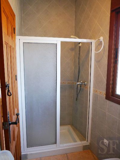 Image No.9-2 Bed Townhouse for sale