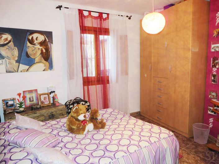 Image No.10-3 Bed Townhouse for sale