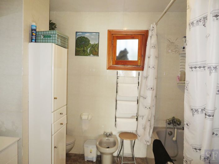 Image No.13-3 Bed Townhouse for sale