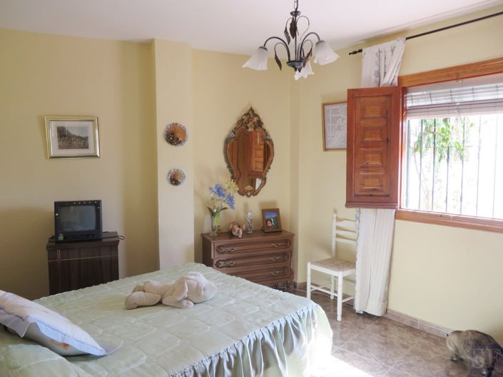 Image No.9-3 Bed Townhouse for sale