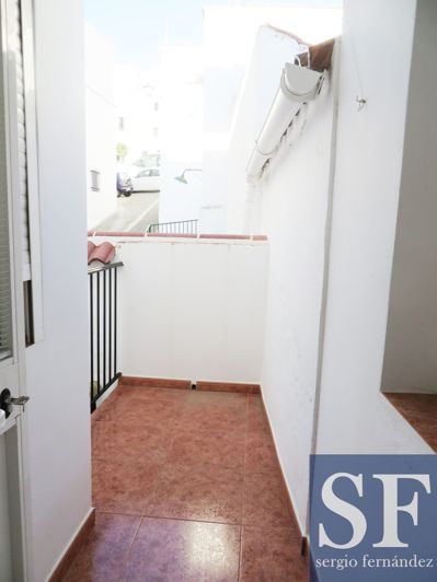 Image No.12-9 Bed Townhouse for sale