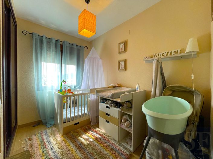 Image No.8-3 Bed Townhouse for sale