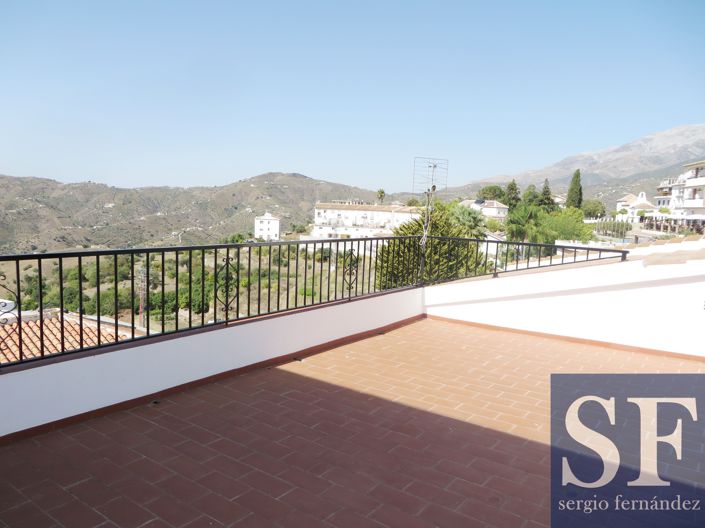 Image No.10-5 Bed Townhouse for sale