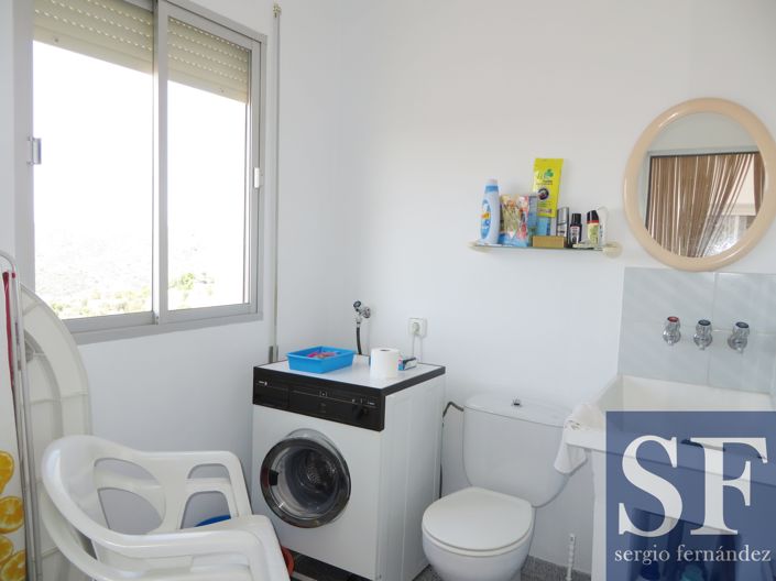 Image No.14-5 Bed Townhouse for sale