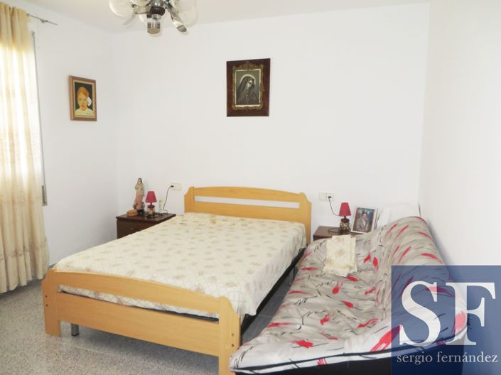 Image No.6-5 Bed Townhouse for sale