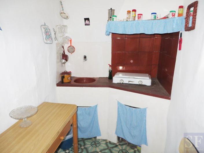 Image No.3-4 Bed Townhouse for sale