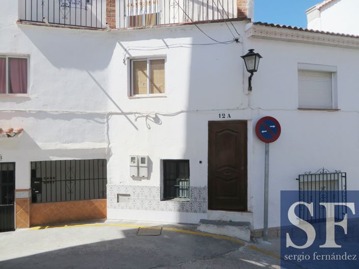 Image No.1-2 Bed Townhouse for sale