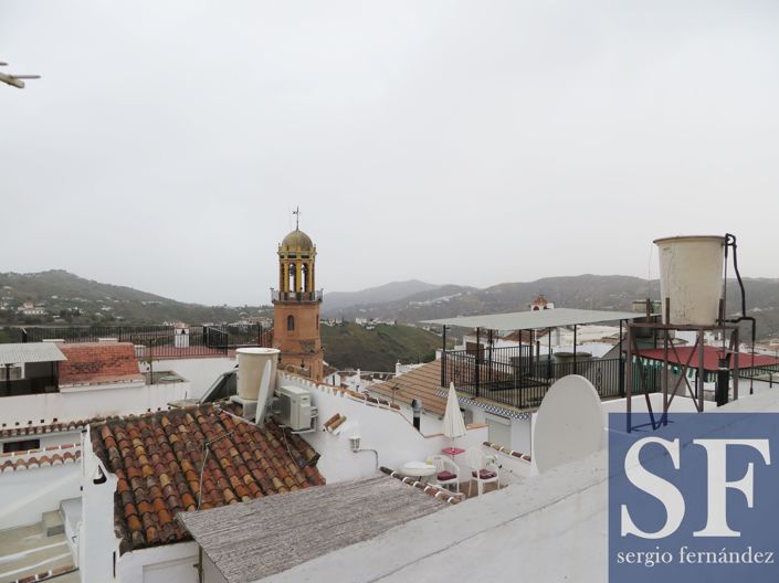 Image No.10-4 Bed Townhouse for sale