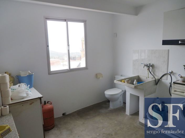 Image No.15-4 Bed Townhouse for sale