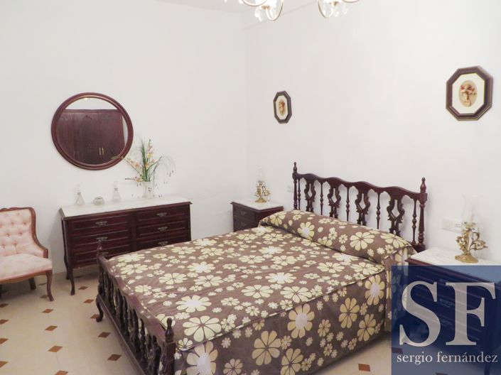 Image No.7-4 Bed Townhouse for sale