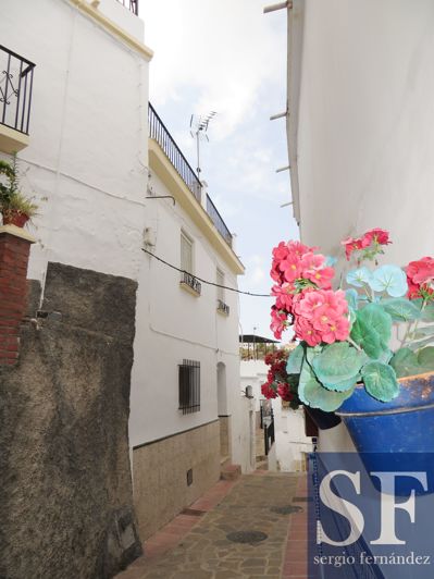 Image No.1-2 Bed Townhouse for sale