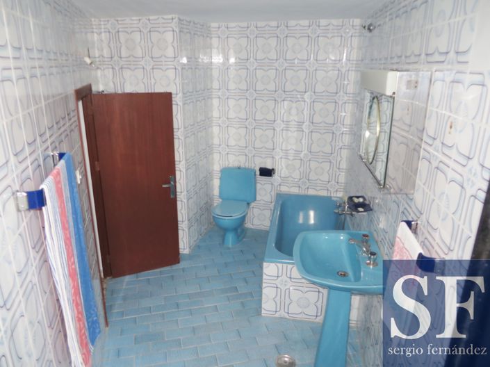 Image No.6-2 Bed Townhouse for sale