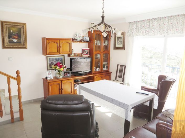 Image No.5-4 Bed Townhouse for sale