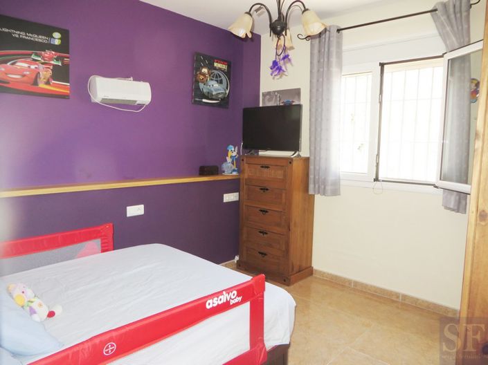 Image No.6-4 Bed Townhouse for sale