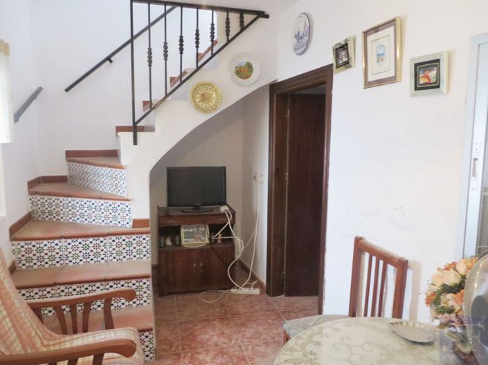 Image No.8-3 Bed Townhouse for sale