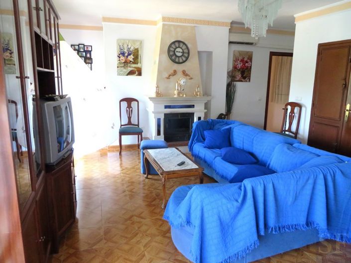 Image No.3-5 Bed Townhouse for sale