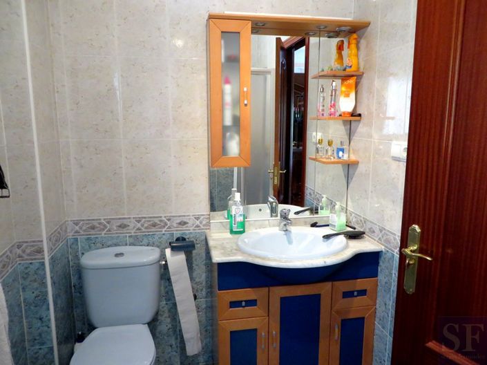 Image No.9-5 Bed Townhouse for sale