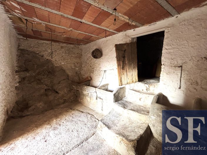 Image No.13-3 Bed Townhouse for sale