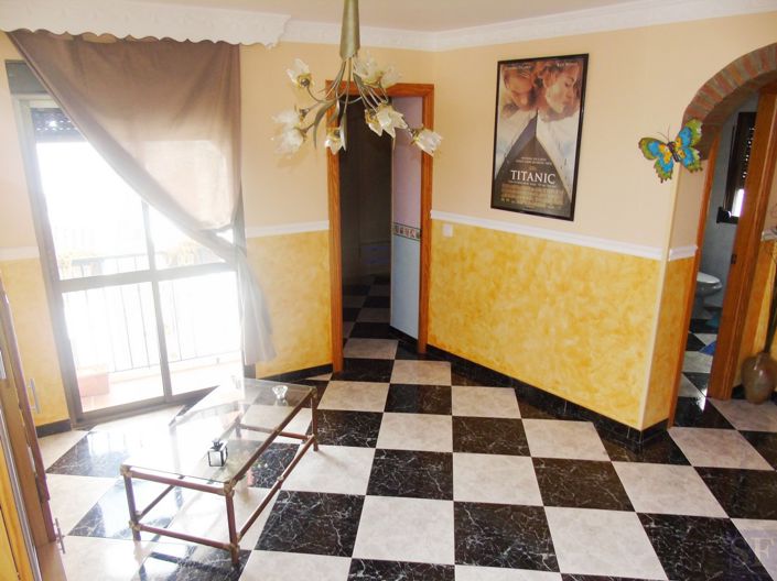 Image No.11-4 Bed Townhouse for sale