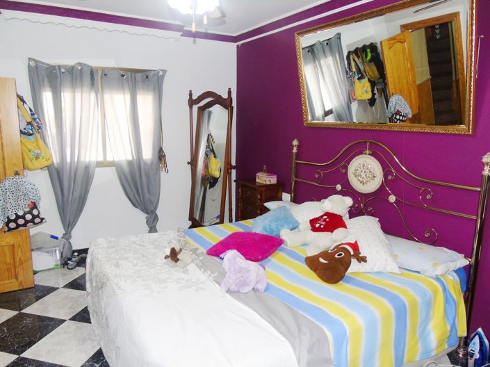 Image No.7-4 Bed Townhouse for sale