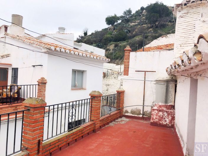 Image No.16-3 Bed Townhouse for sale