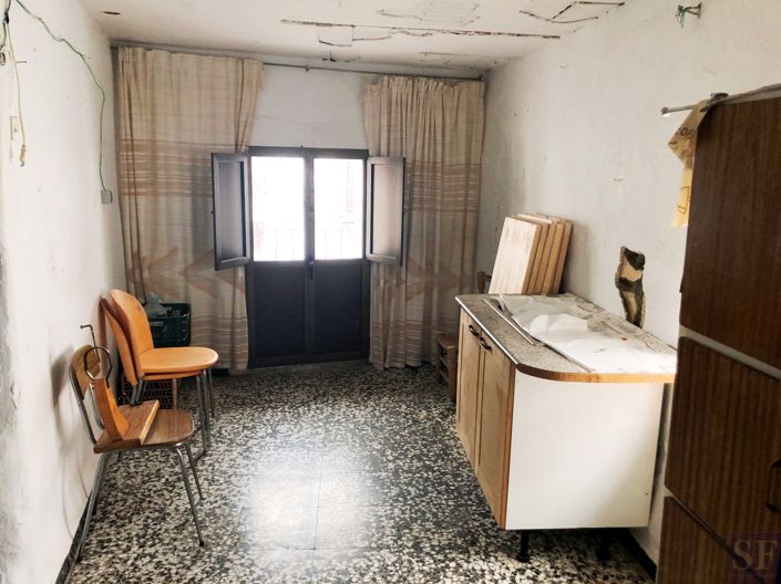 Image No.8-3 Bed Townhouse for sale